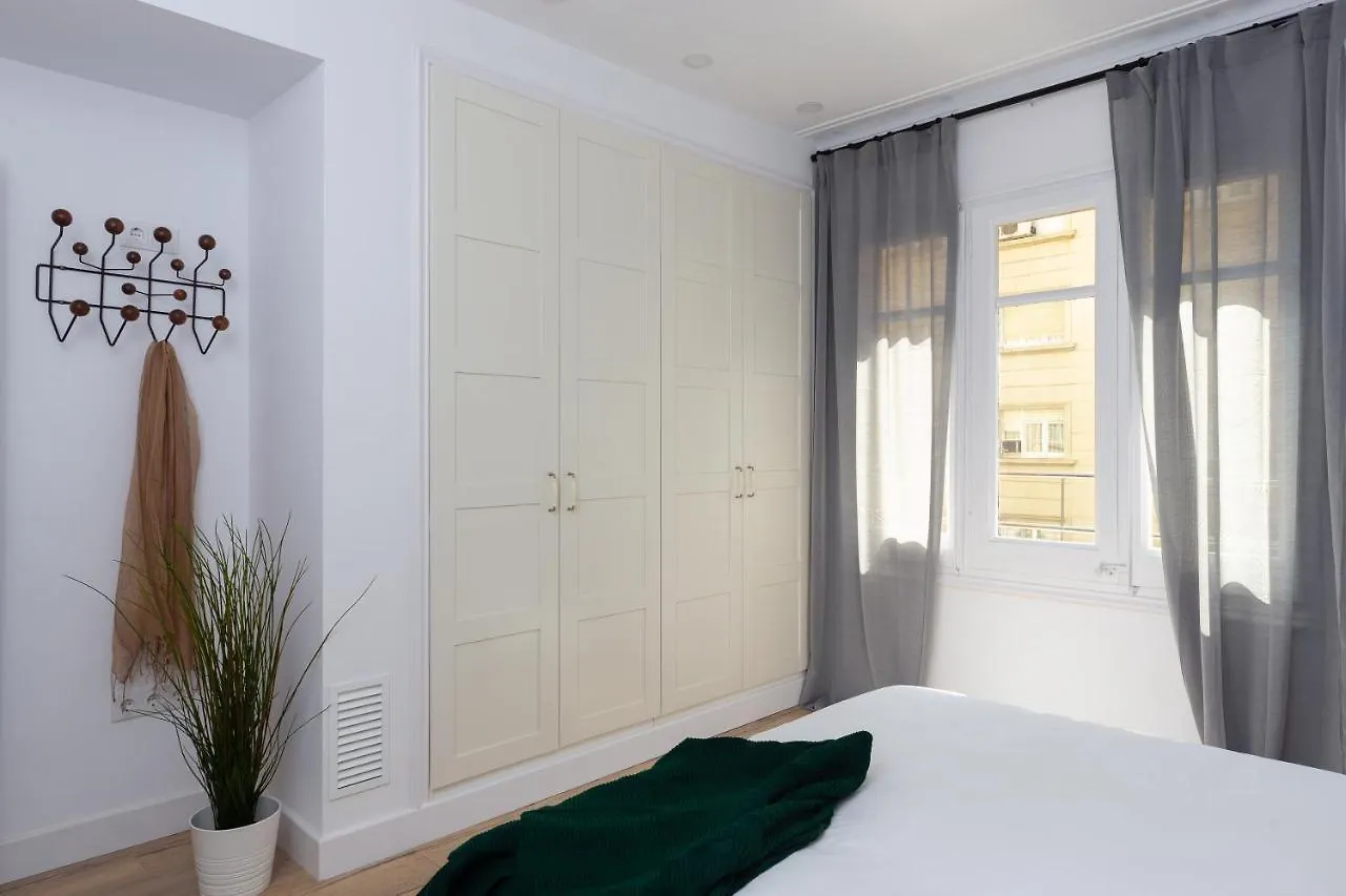 Casa Cosi - Eixample 4 Daire Barselona İspanya